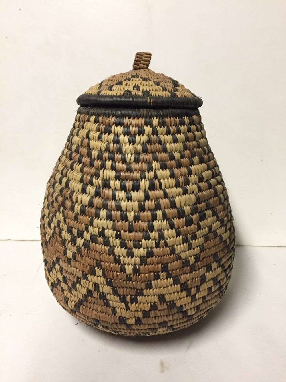 African Zulu Basket with Lid